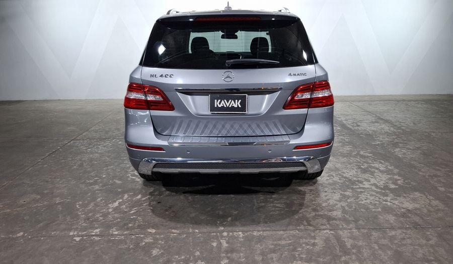 Mercedes Benz Clase M 3.0 ML 400 CGI SPORT AMG Suv 2015