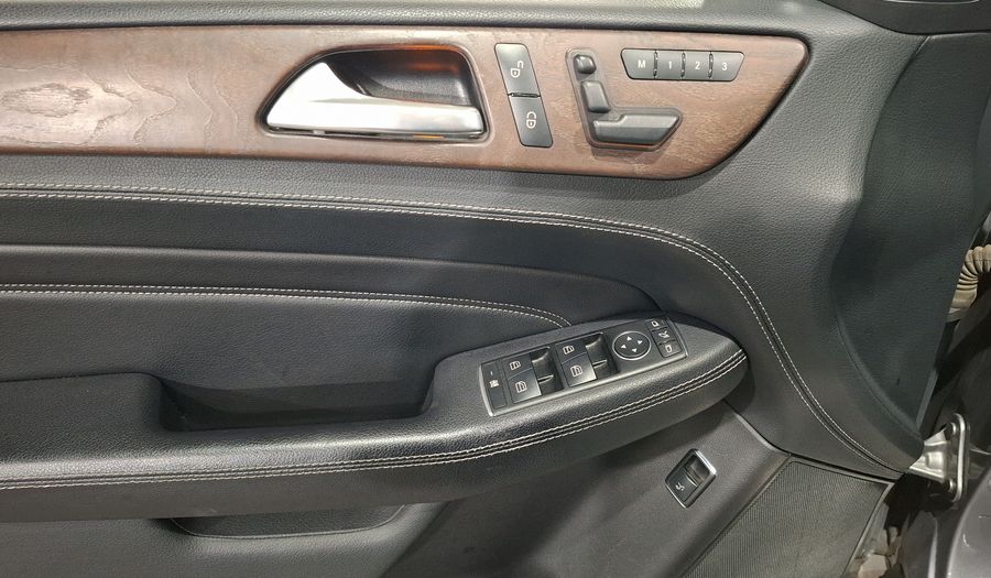 Mercedes Benz Clase M 3.0 ML 400 CGI SPORT AMG Suv 2015