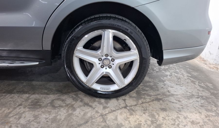 Mercedes Benz Clase M 3.0 ML 400 CGI SPORT AMG Suv 2015