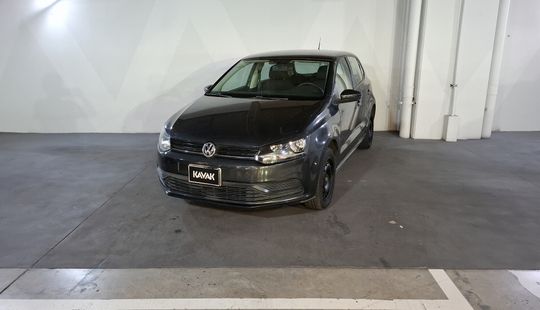 Volkswagen • Polo