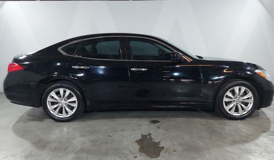 Infiniti Q70 3.7 SEDUCTION AT Sedan 2014