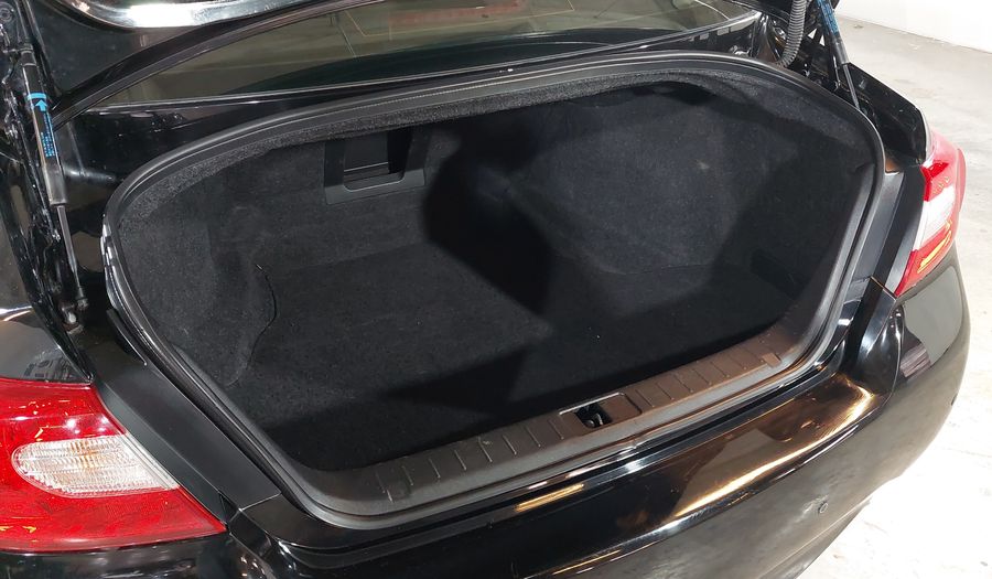 Infiniti Q70 3.7 SEDUCTION AT Sedan 2014