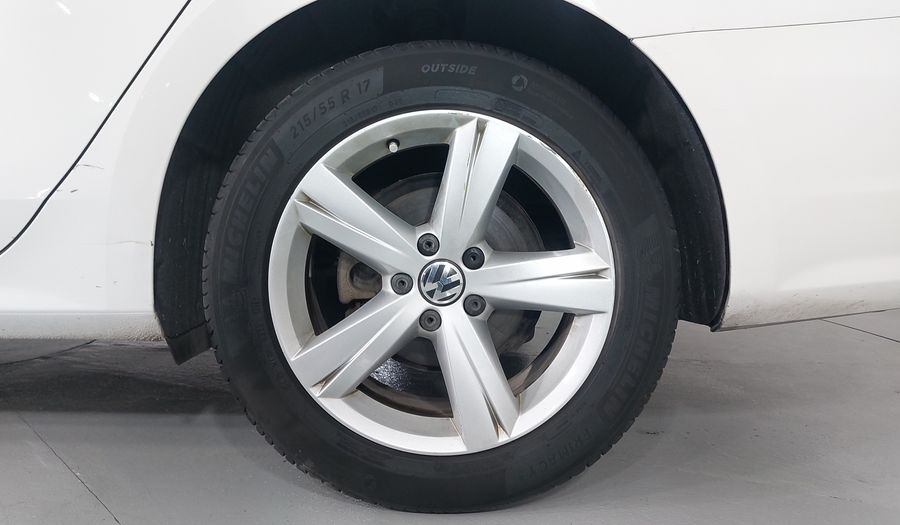 Volkswagen Passat 2.5 SPORTLINE TIPTRONIC Sedan 2015