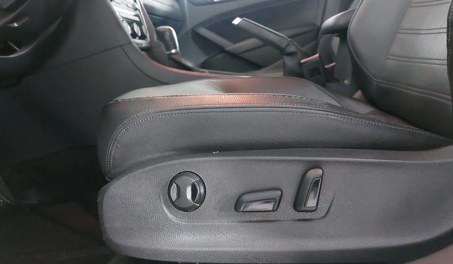 Volkswagen Passat 2.5 SPORTLINE TIPTRONIC Sedan 2015