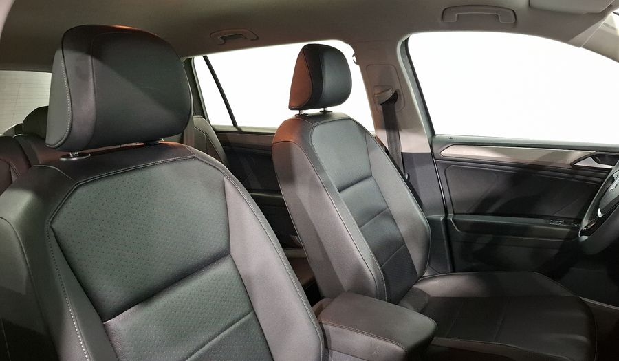 Volkswagen Tiguan 1.4 COMFORTLINE 3 FILA DCT Suv 2020