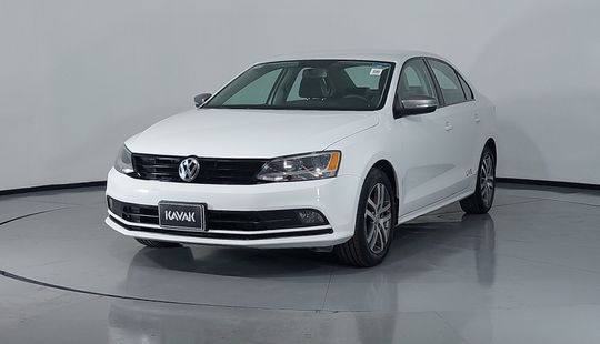 Volkswagen • Jetta