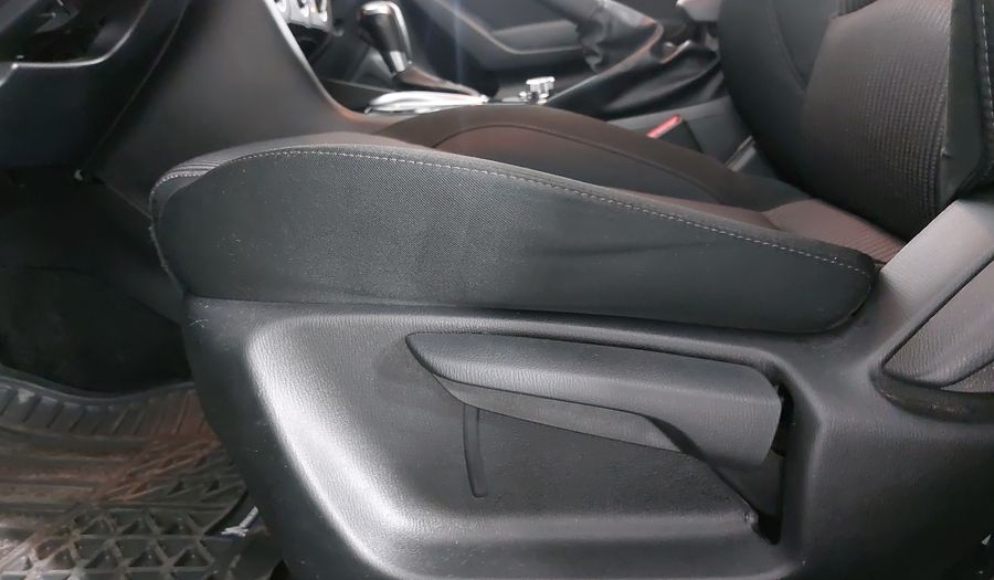 Mazda 3 2.0 SEDAN I TOURING TA Sedan 2015