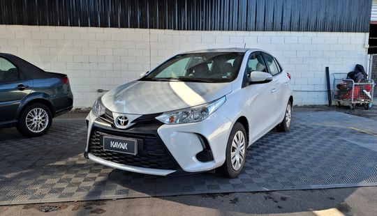 Toyota • Yaris