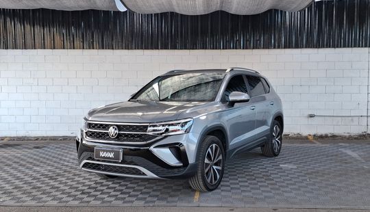 Volkswagen • Taos