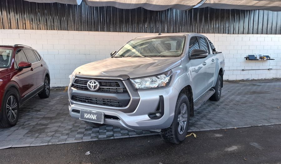 Toyota Hilux 2.8 TDI SR 4WD C/D Pickup 2022
