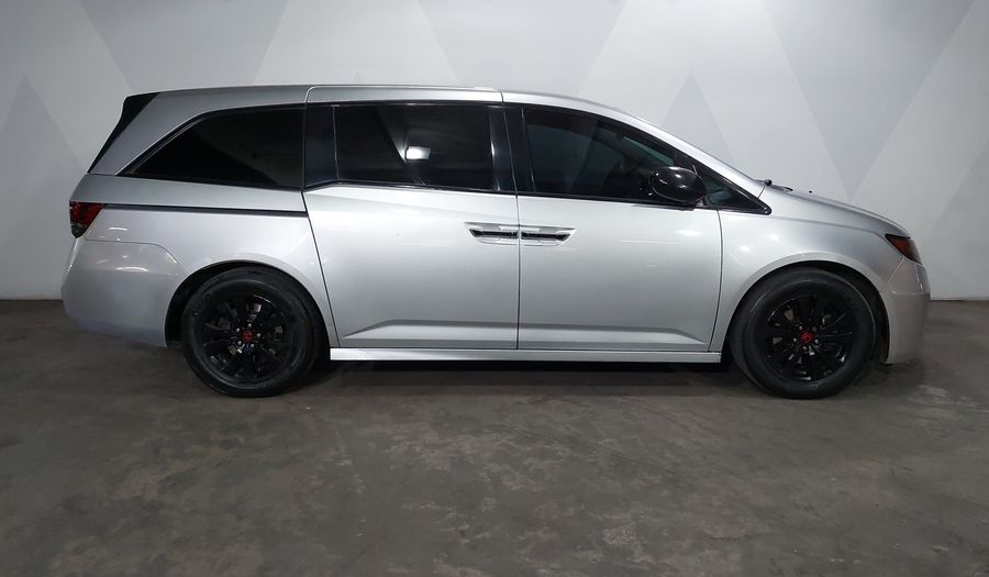 Honda Odyssey 3.5 LX AT Minivan 2015