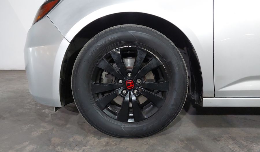 Honda Odyssey 3.5 LX AT Minivan 2015