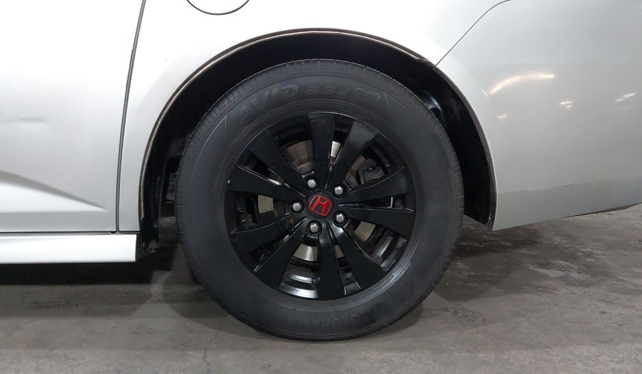 Honda Odyssey 3.5 LX AT Minivan 2015