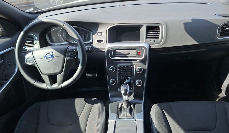 Volvo S60 1.5 T3 COMFORT PLUS POWERSHIFT Sedan 2019
