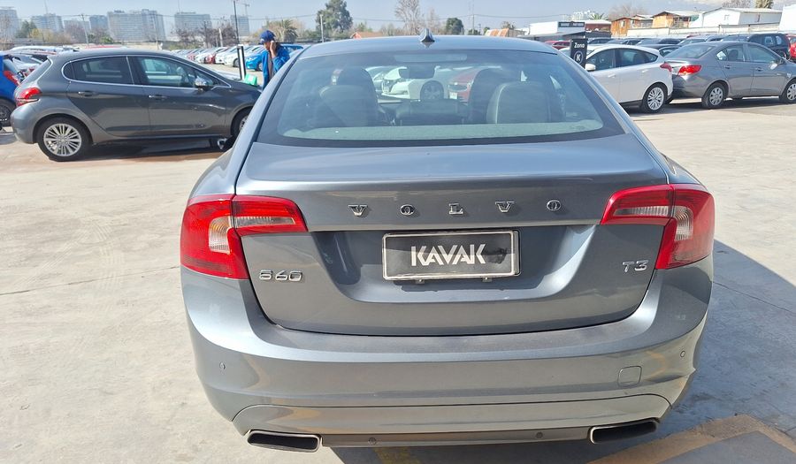Volvo S60 1.5 T3 COMFORT PLUS POWERSHIFT Sedan 2019