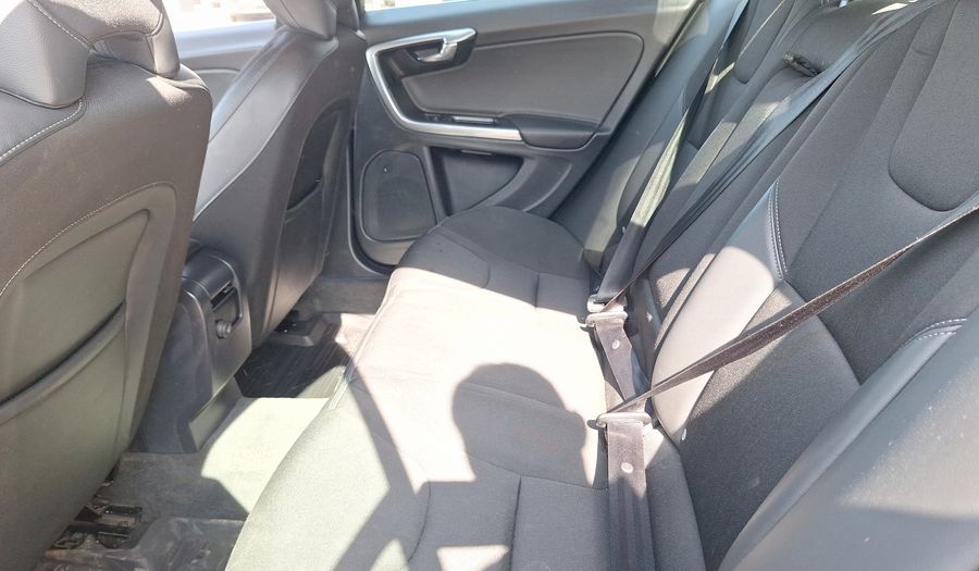 Volvo S60 1.5 T3 COMFORT PLUS POWERSHIFT Sedan 2019
