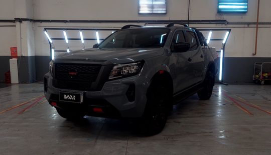 Nissan • Frontier