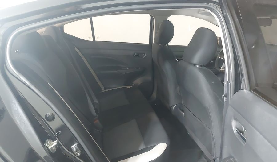 Nissan Versa ADVANCE Sedan 2022