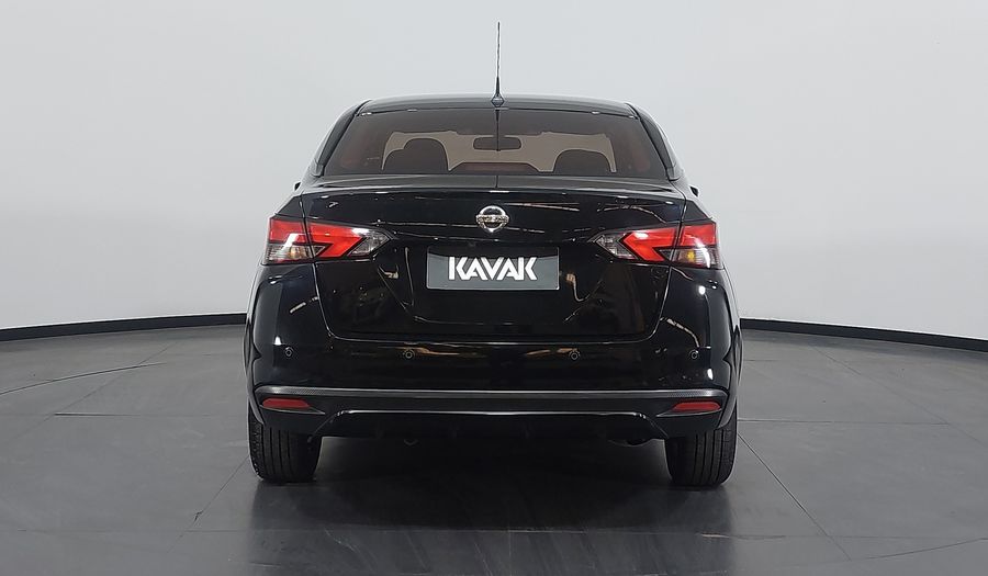 Nissan Versa ADVANCE Sedan 2022