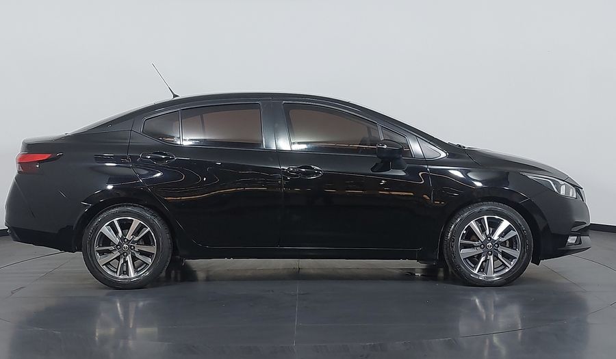 Nissan Versa ADVANCE Sedan 2022