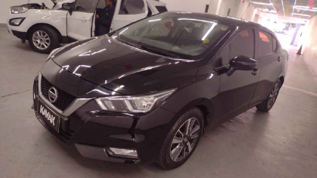 Nissan • Versa