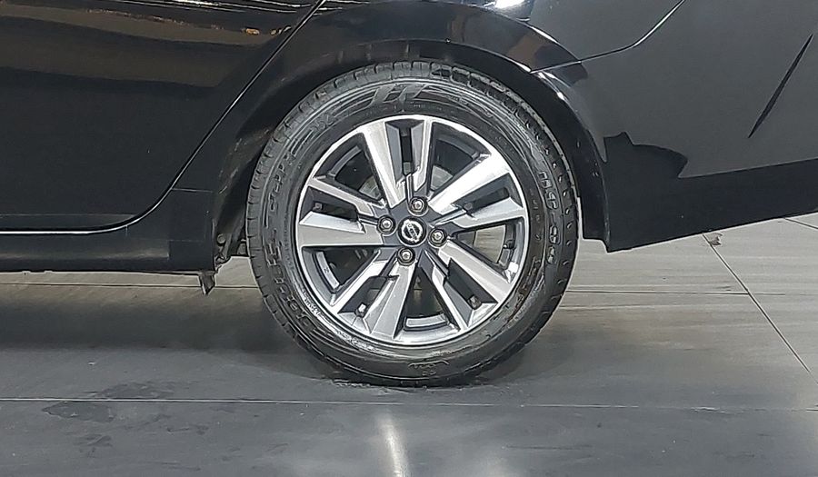 Nissan Versa ADVANCE Sedan 2022