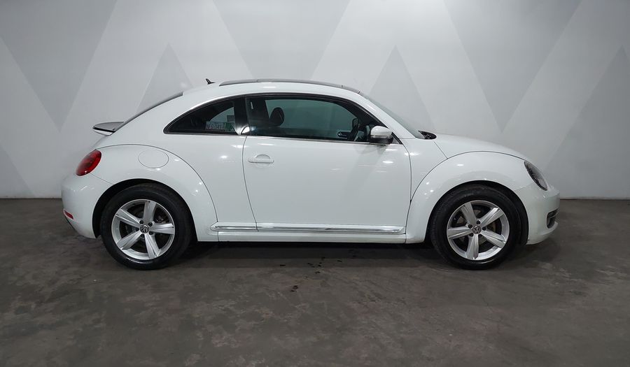 Volkswagen Beetle 2.5 SPORT MT Hatchback 2016
