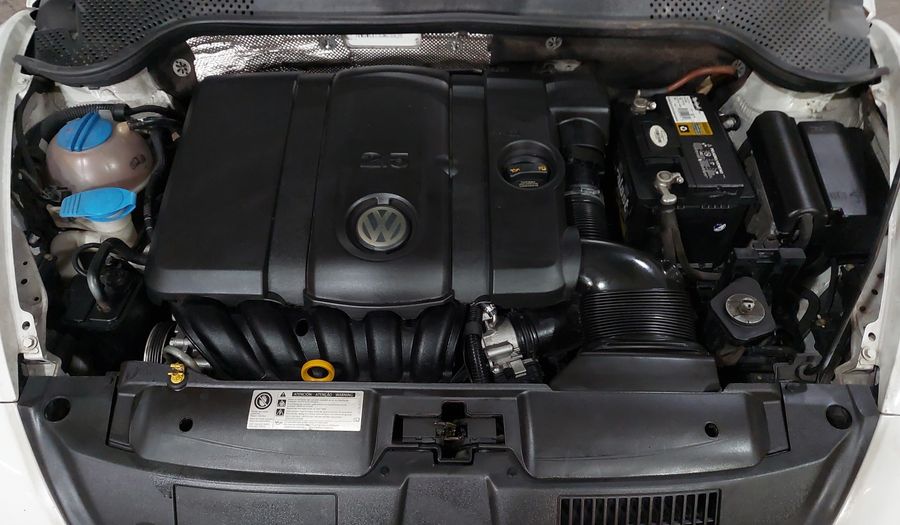 Volkswagen Beetle 2.5 SPORT MT Hatchback 2016