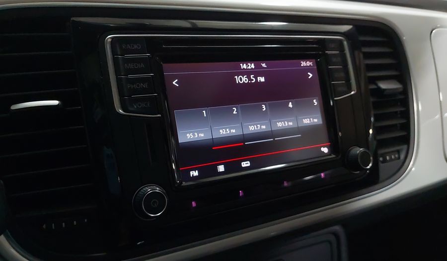 Volkswagen Beetle 2.5 SPORT MT Hatchback 2016