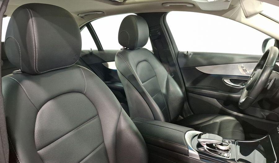 Mercedes Benz Clase C 2.0 200 SPORT AUTO Sedan 2018