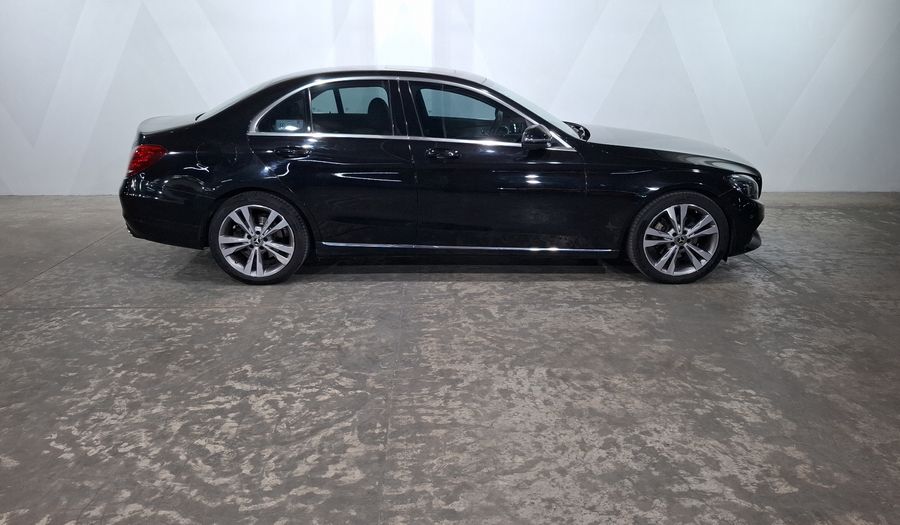 Mercedes Benz Clase C 2.0 200 SPORT AUTO Sedan 2018