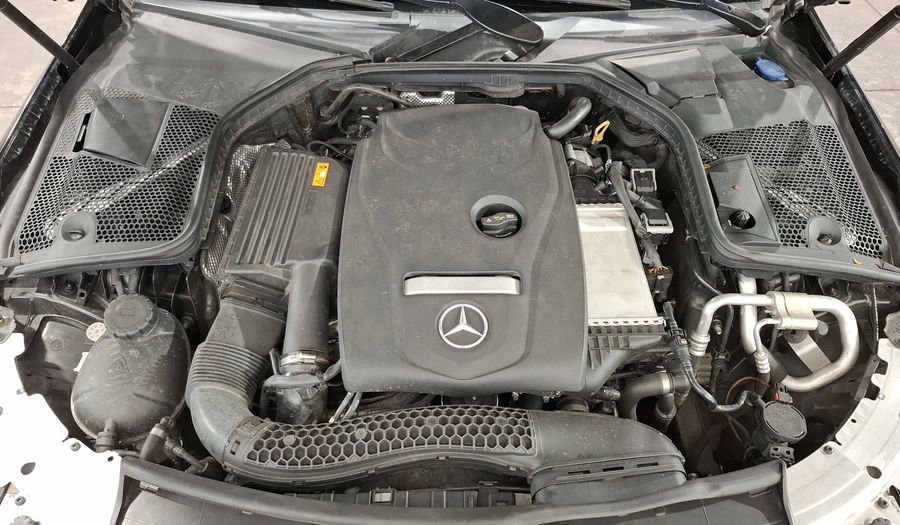 Mercedes Benz Clase C 2.0 200 SPORT AUTO Sedan 2018