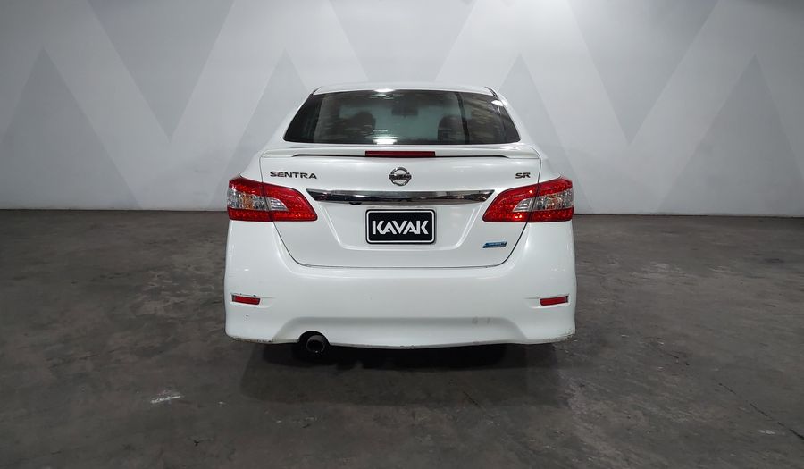 Nissan Sentra 1.8 SR NAVI CVT Sedan 2016