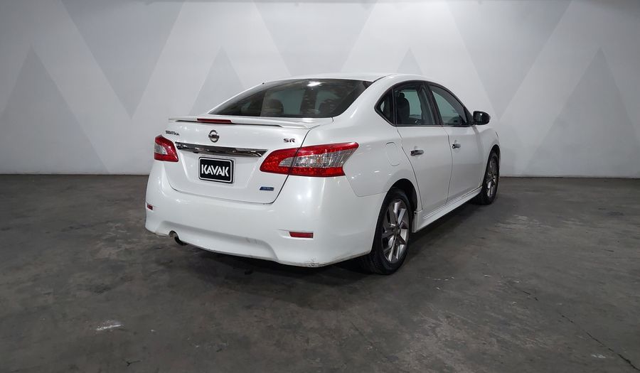Nissan Sentra 1.8 SR NAVI CVT Sedan 2016