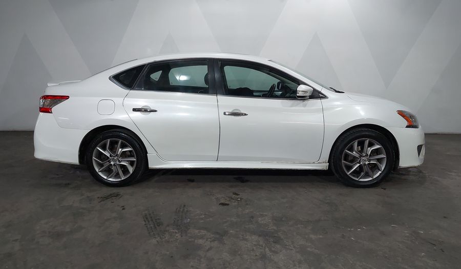Nissan Sentra 1.8 SR NAVI CVT Sedan 2016