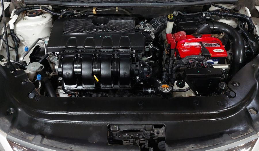 Nissan Sentra 1.8 SR NAVI CVT Sedan 2016