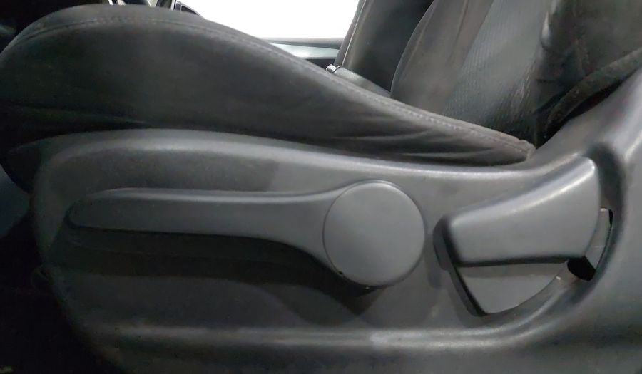 Nissan Sentra 1.8 SR NAVI CVT Sedan 2016