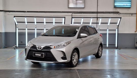 Toyota • Yaris