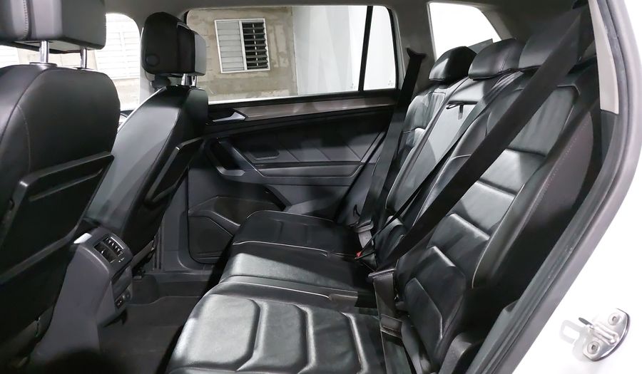 Volkswagen Tiguan 1.4 COMFORTLINE PIEL DCT Suv 2018