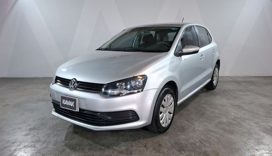 Volkswagen • Polo
