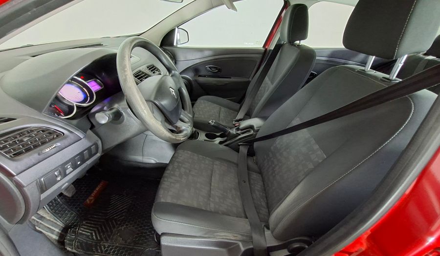 Renault Fluence 2.0 AUTHENTIQUE Sedan 2014