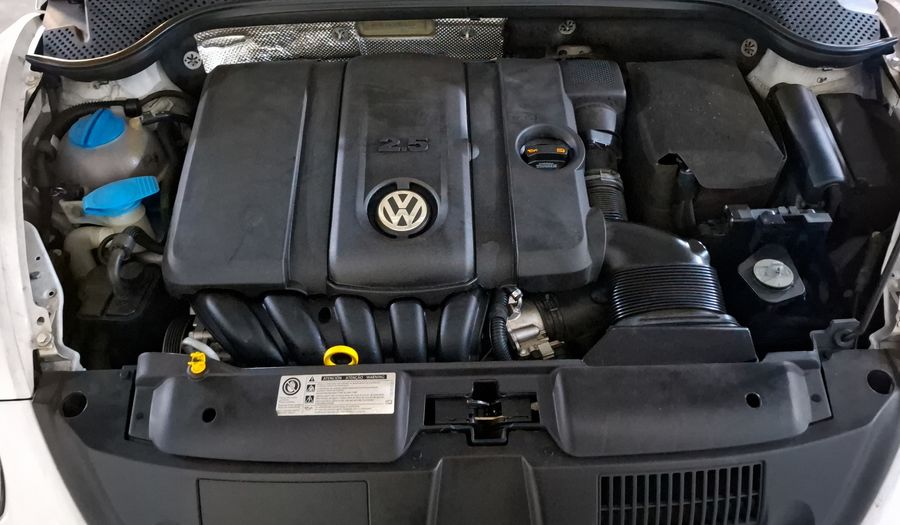 Volkswagen Beetle 2.5 SPORT TIPTRONIC Hatchback 2014