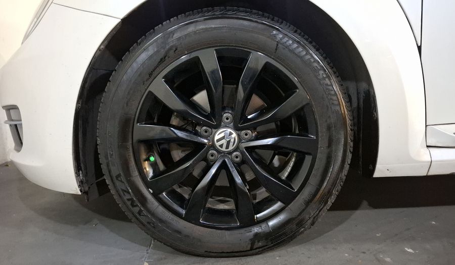 Volkswagen Beetle 2.5 SPORT TIPTRONIC Hatchback 2014