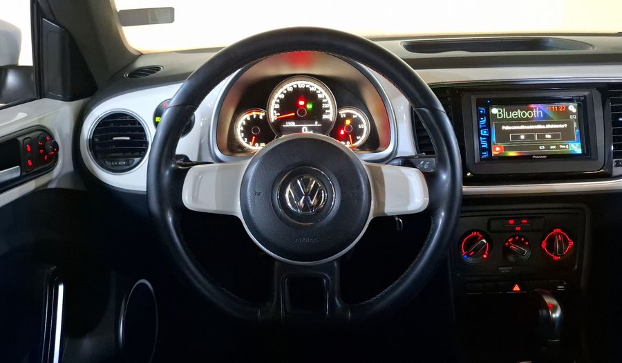 Volkswagen Beetle 2.5 SPORT TIPTRONIC Hatchback 2014