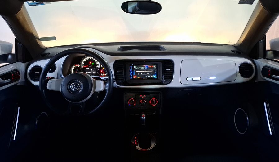 Volkswagen Beetle 2.5 SPORT TIPTRONIC Hatchback 2014