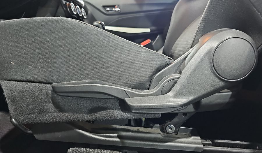 Suzuki Swift 1.2 GLX AUTO Hatchback 2018