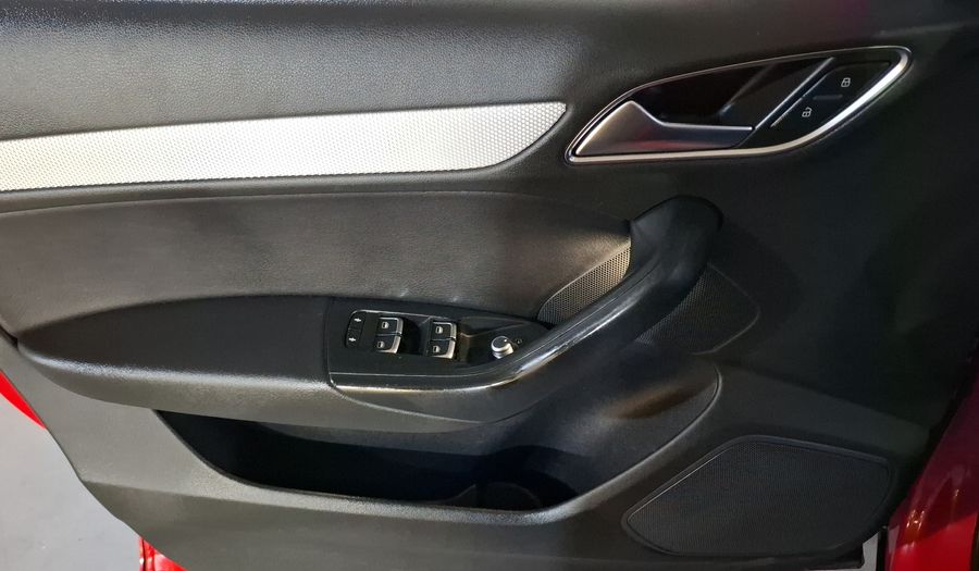 Audi Q3 2.0 LUXURY 170 HP S TRONIC Suv 2015
