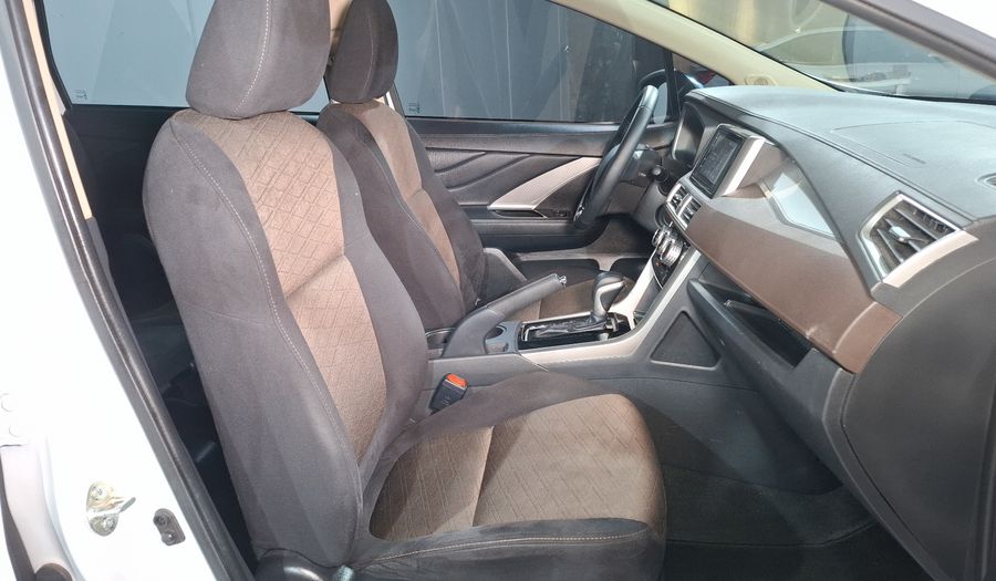 Mitsubishi Xpander 1.5 LIMITED AUTO Minivan 2023