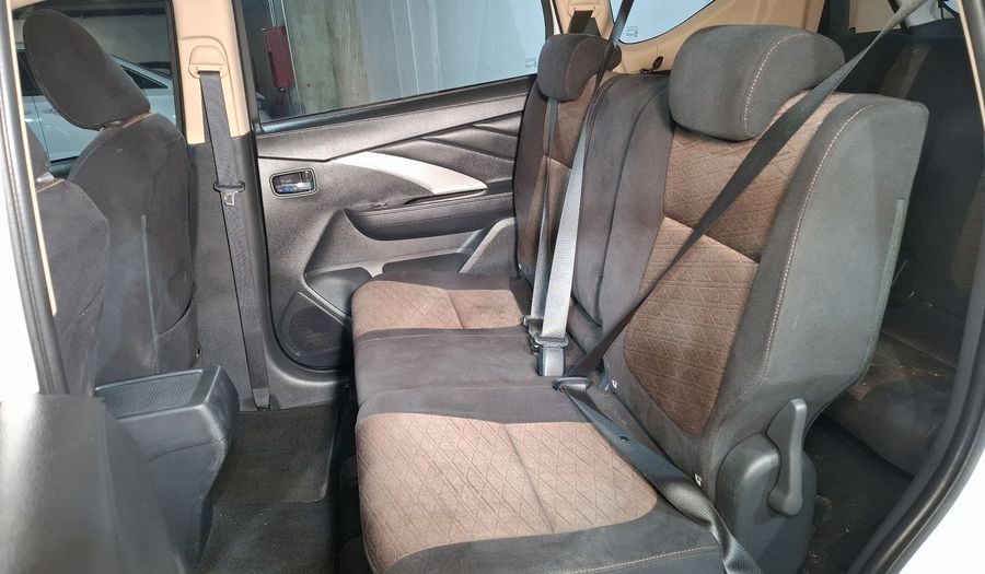Mitsubishi Xpander 1.5 LIMITED AUTO Minivan 2023