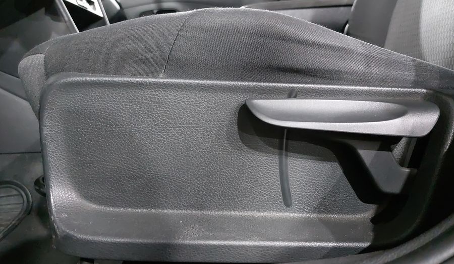 Volkswagen Vento 1.6 ACTIVE MT Sedan 2014
